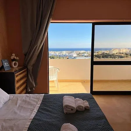 Ocean Eyes. Amazing 180º View Of The Sea And *